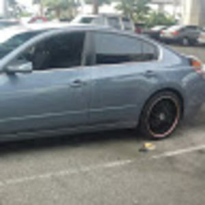 Meet your Posher, Javier